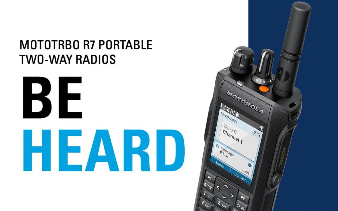 Motorola Solutions MOTOTRBO™ R7 Portable Two-Way Radio